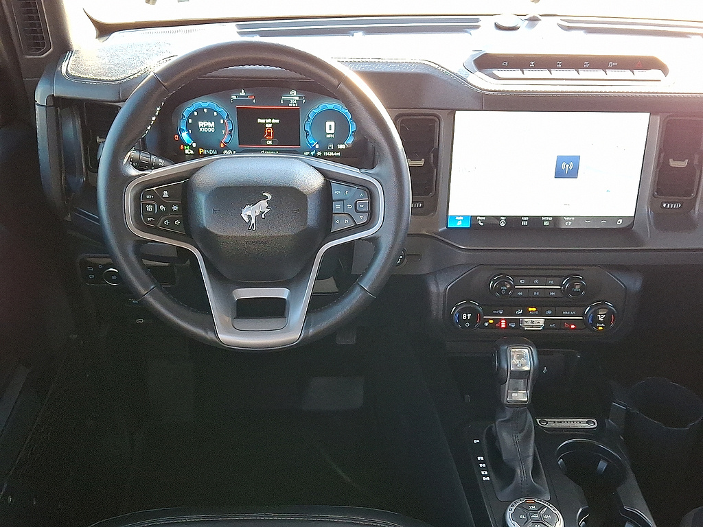 2025 Ford Bronco photo 11 of 31