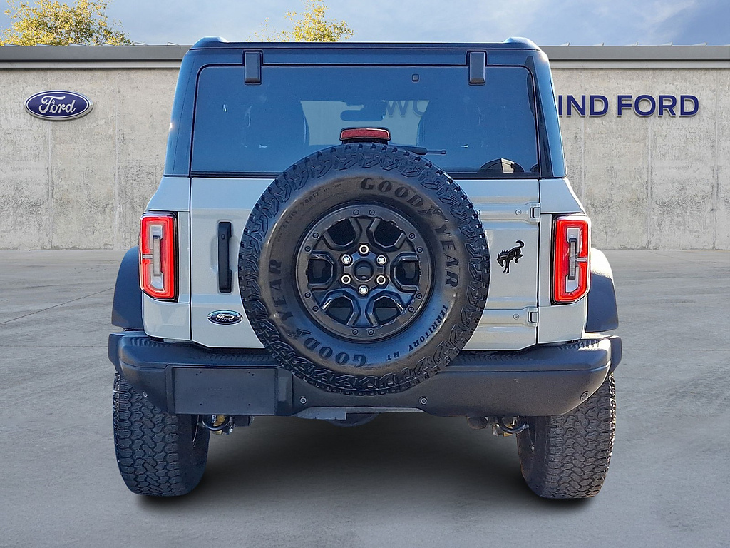 2025 Ford Bronco photo 5 of 31