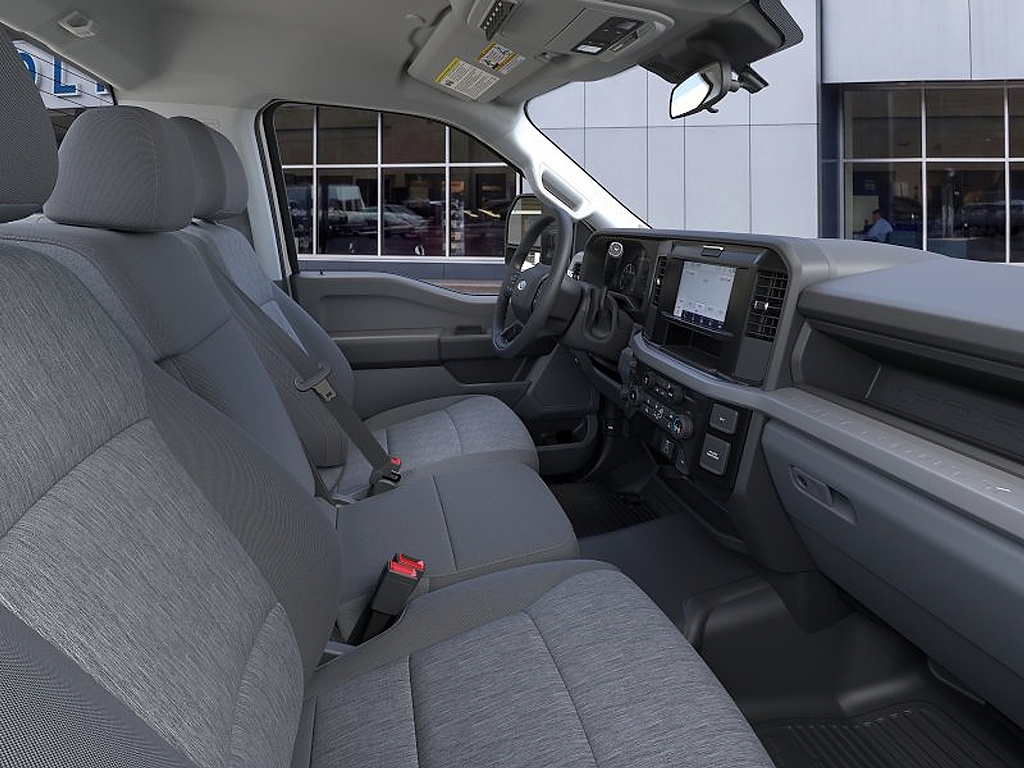 2026 Ford Super Duty F-550 DRW photo 11 of 22
