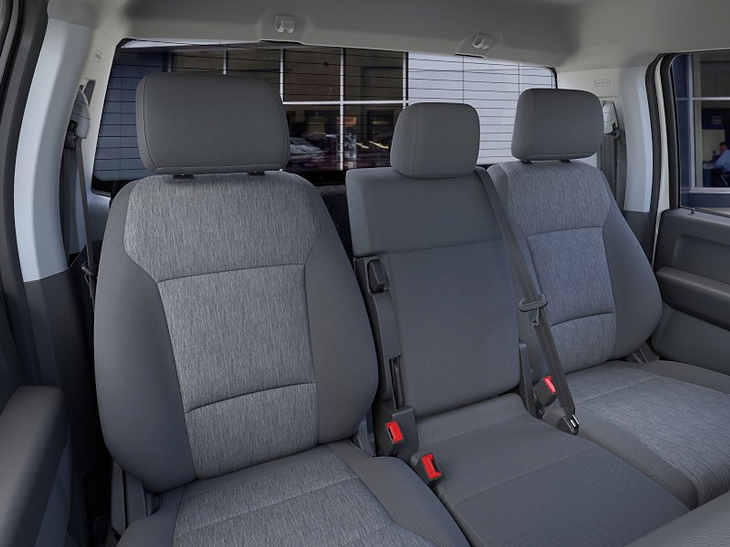 2026 Ford Super Duty F-550 DRW photo 10 of 22
