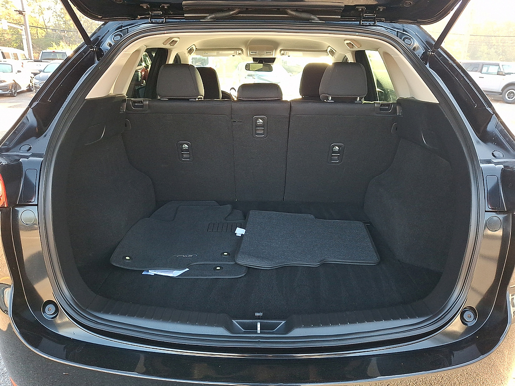 2019 Mazda CX-5 photo 28 of 31