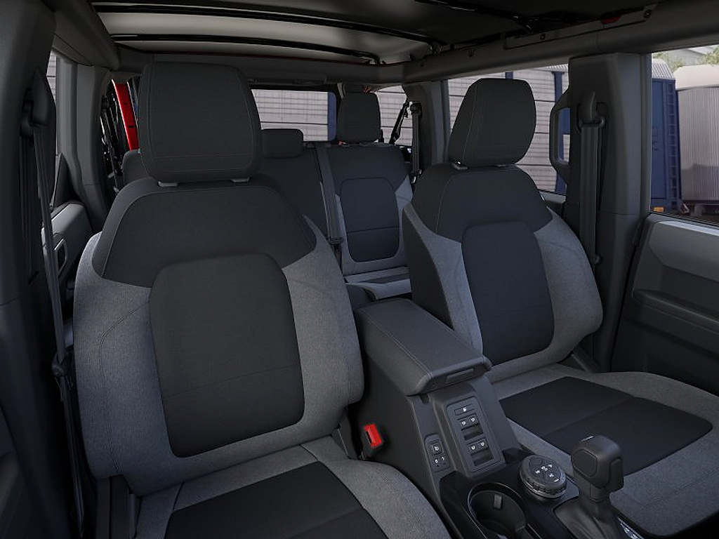 2026 Ford Bronco photo 10 of 25
