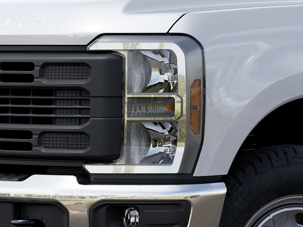 2027 Ford Super Duty F-350 SRW photo 18 of 22