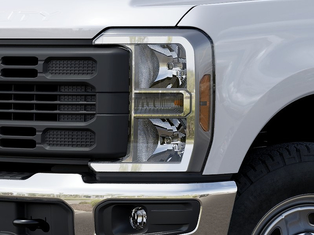 2027 Ford Super Duty F-350 SRW photo 18 of 22