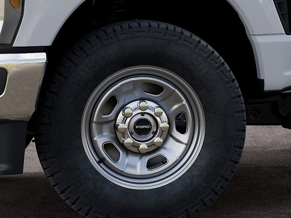 2027 Ford Super Duty F-350 SRW photo 19 of 22