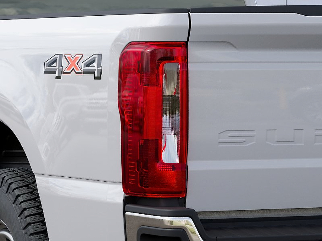2027 Ford Super Duty F-350 SRW photo 21 of 22
