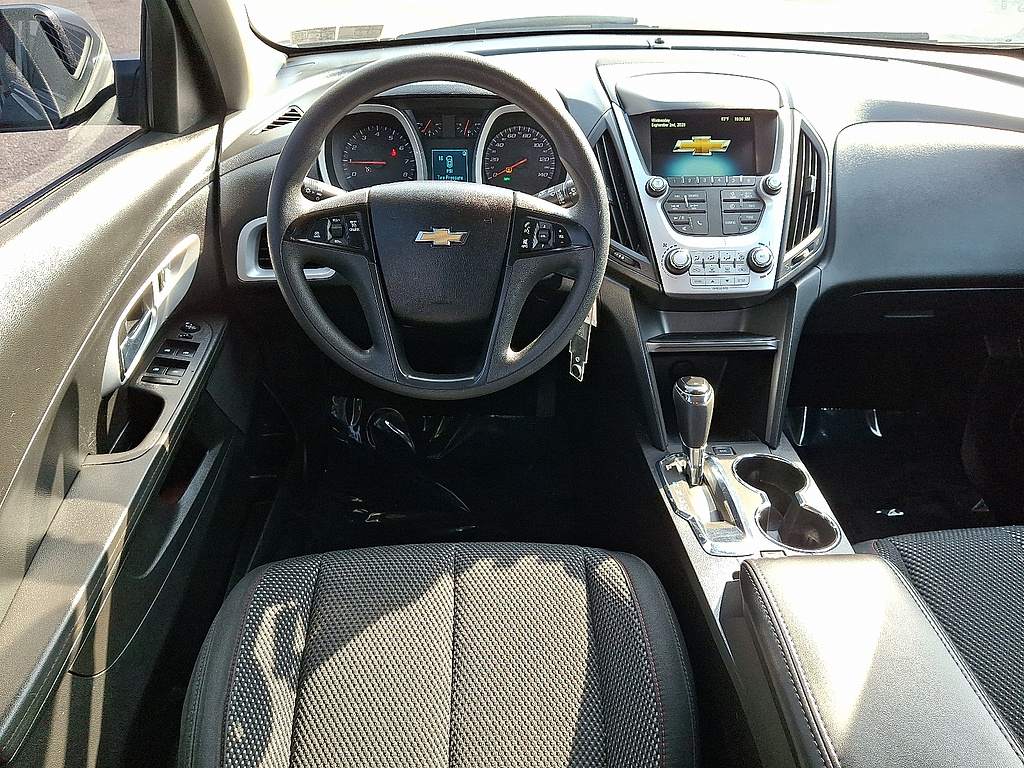 2017 Chevrolet Equinox LS - 10