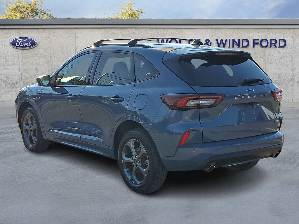 2024 Ford Escape photo 4 of 31