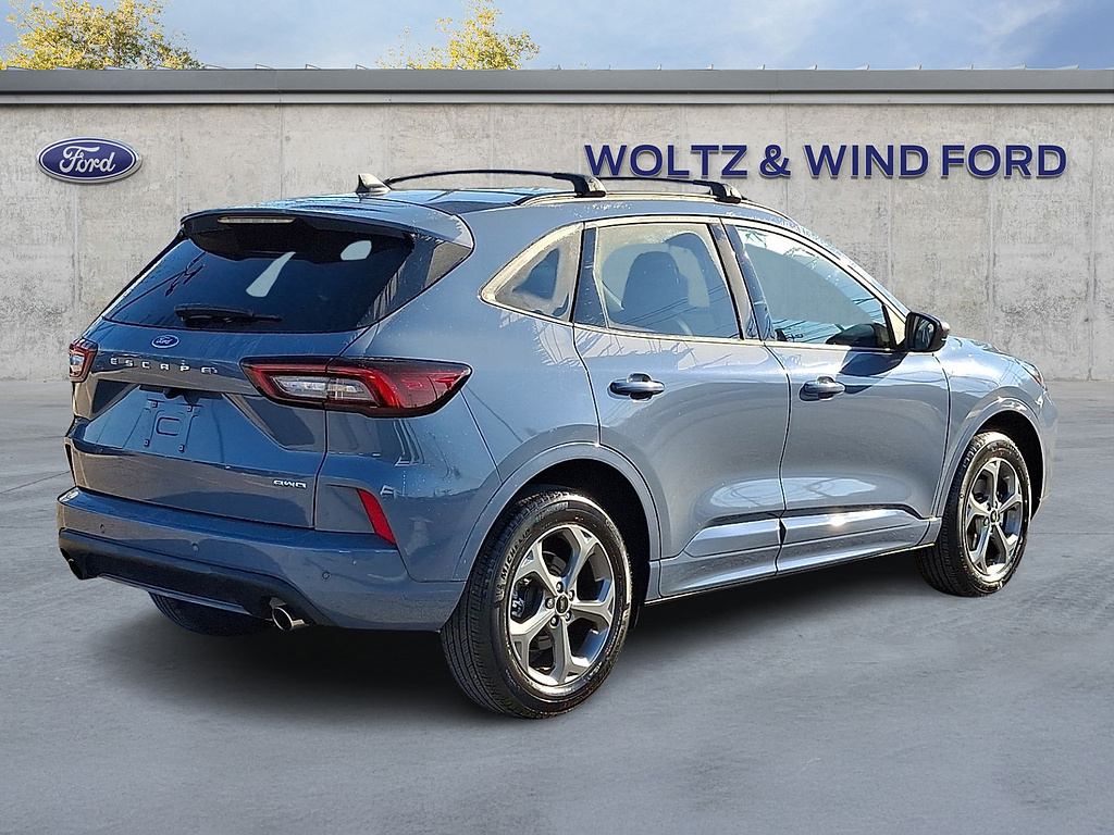 2024 Ford Escape photo 6 of 31
