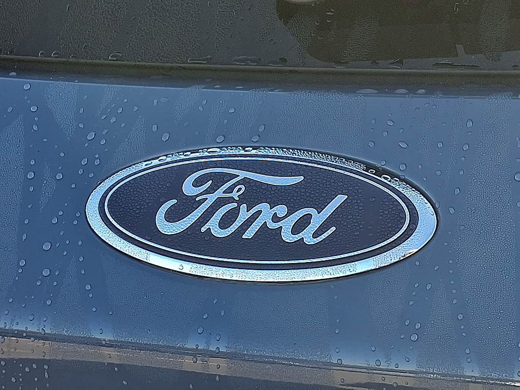 2024 Ford Escape photo 30 of 31
