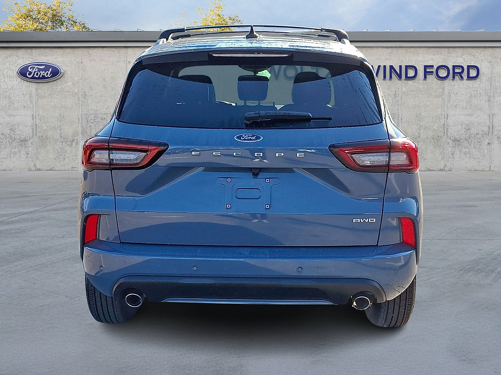 2024 Ford Escape photo 5 of 31