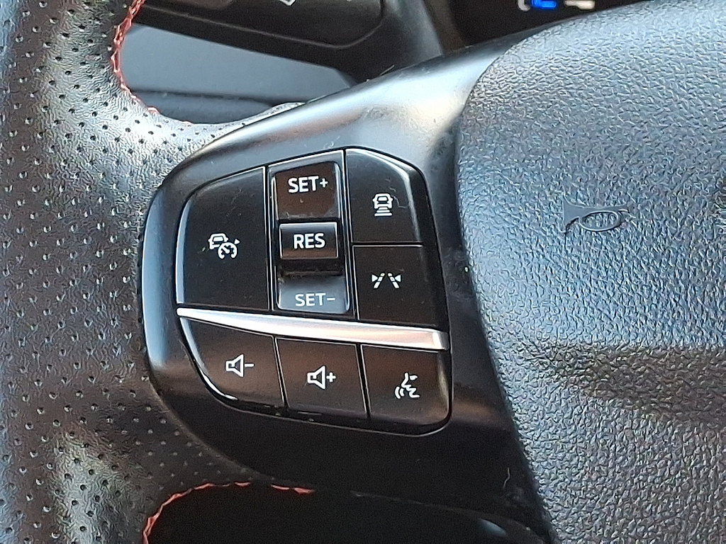 2024 Ford Escape photo 21 of 31