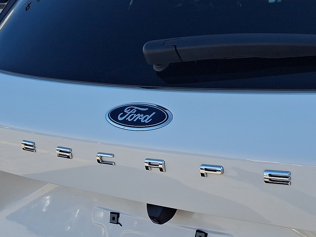 2024 Ford Escape photo 29 of 31