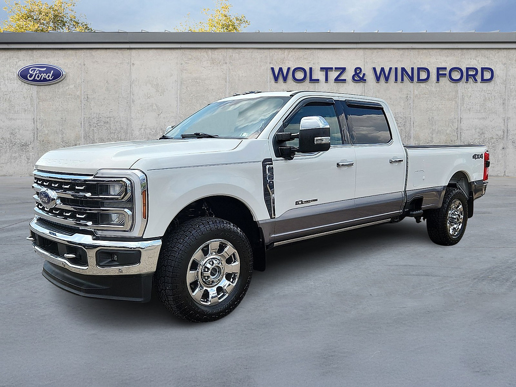 2024 Ford Super Duty F-350 SRW Lariat - 2