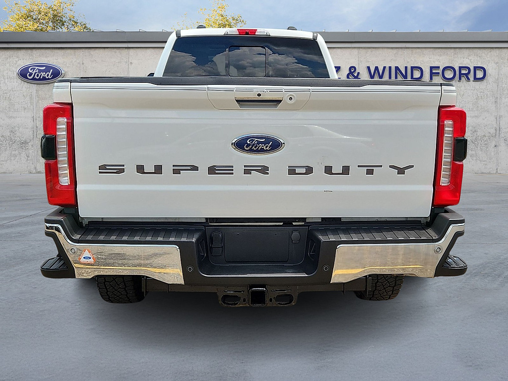 2024 Ford Super Duty F-350 SRW Lariat - 4