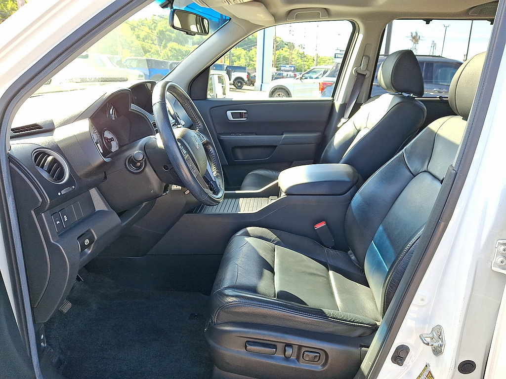 2012 Honda Pilot Touring WHITE DIAMOND PEA at Diehl Automotive