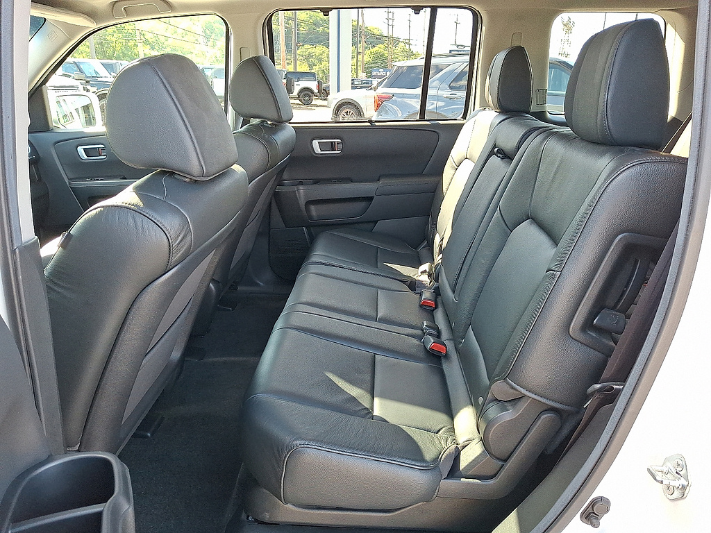 2012 Honda Pilot Touring WHITE DIAMOND PEA at Diehl Automotive