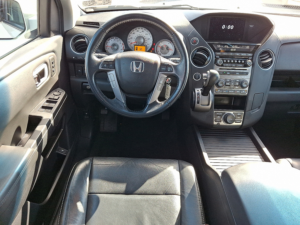 2012 Honda Pilot Touring WHITE DIAMOND PEA at Diehl Automotive