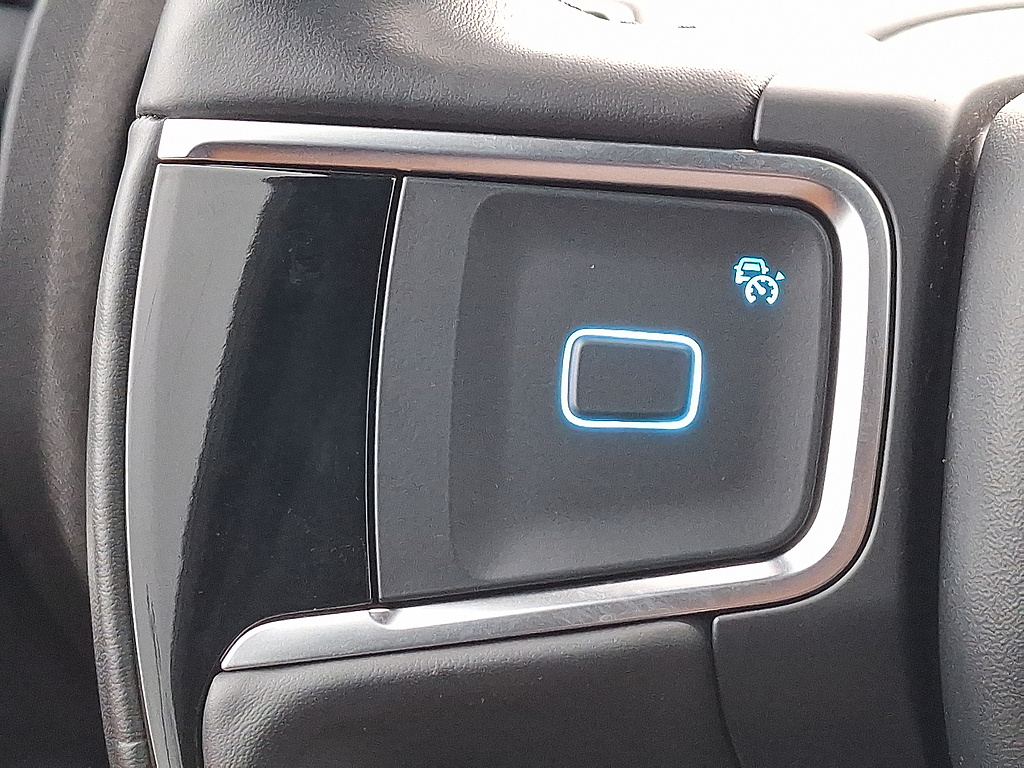 2025 Ford Expedition photo 21 of 31