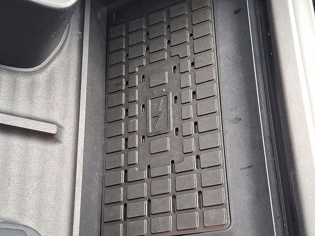 2025 Ford Expedition photo 25 of 31