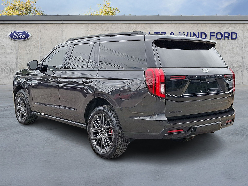 2025 Ford Expedition photo 4 of 31
