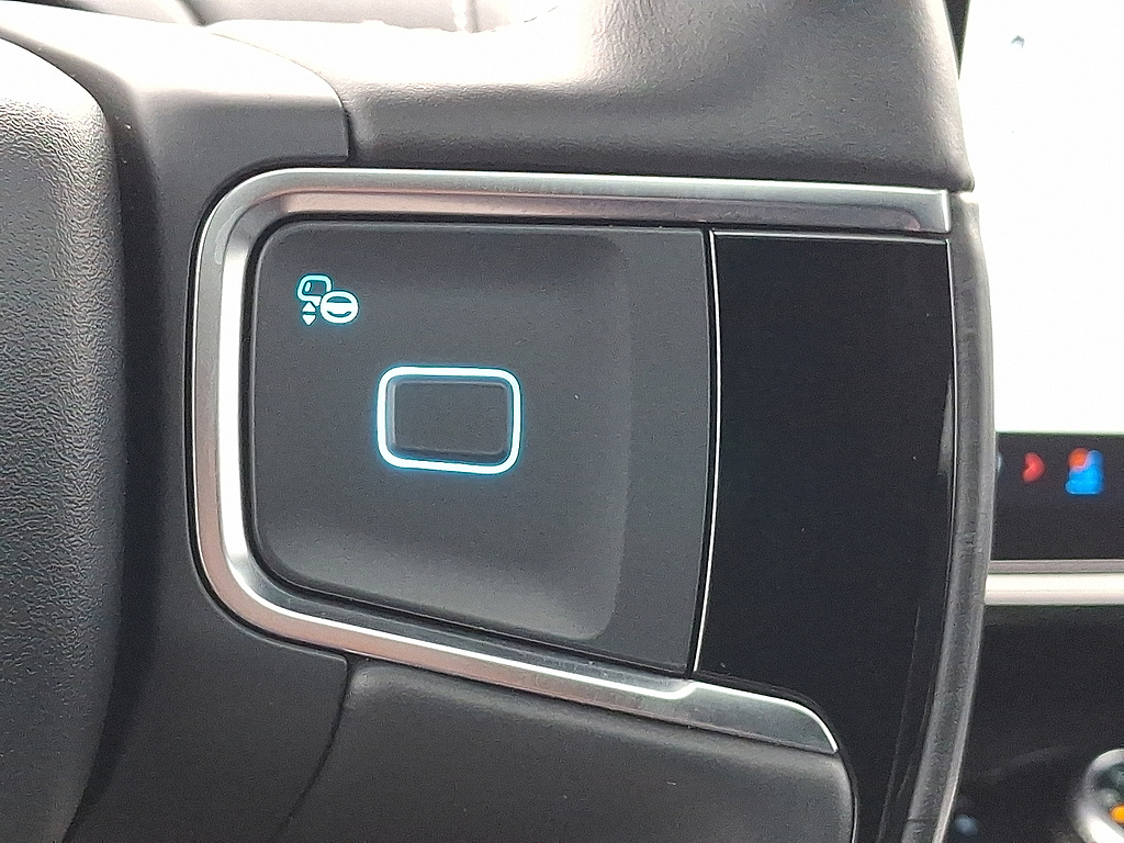 2025 Ford Expedition photo 22 of 31