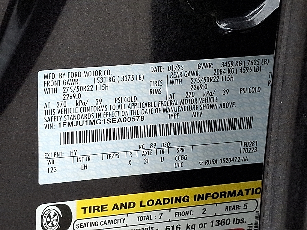 2025 Ford Expedition photo 26 of 31