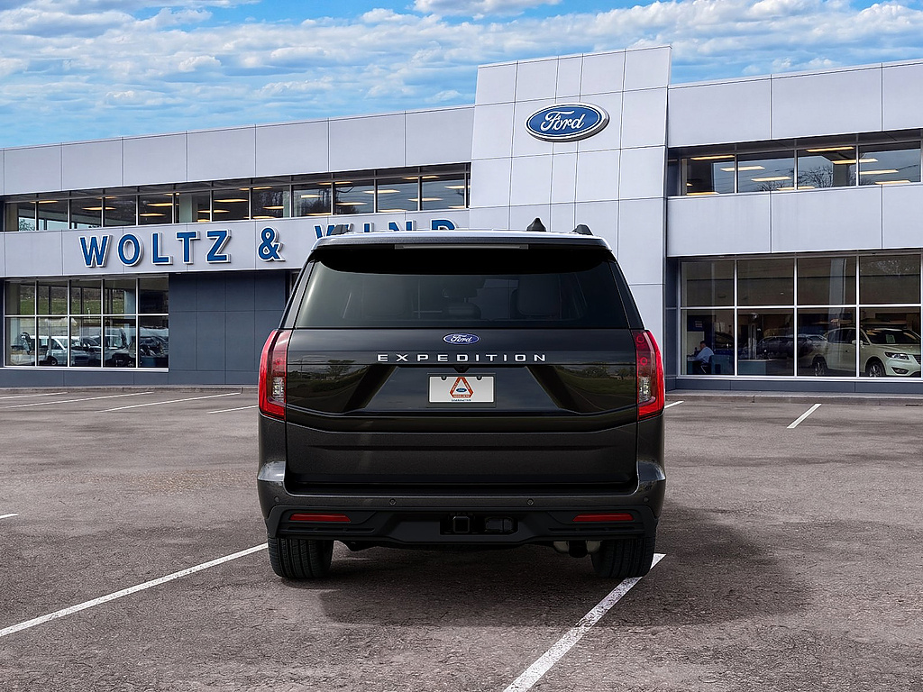 2027 Ford Expedition Active Dark Matter Gray at Lake View Ford
