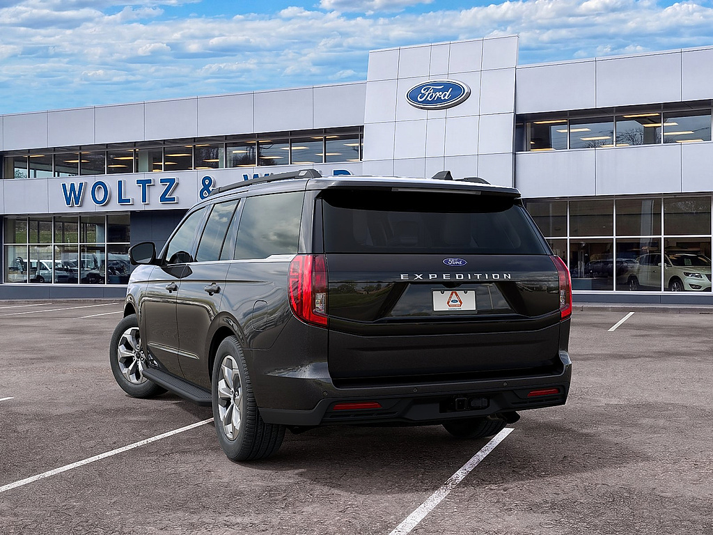 2027 Ford Expedition Active Dark Matter Gray at Lake View Ford