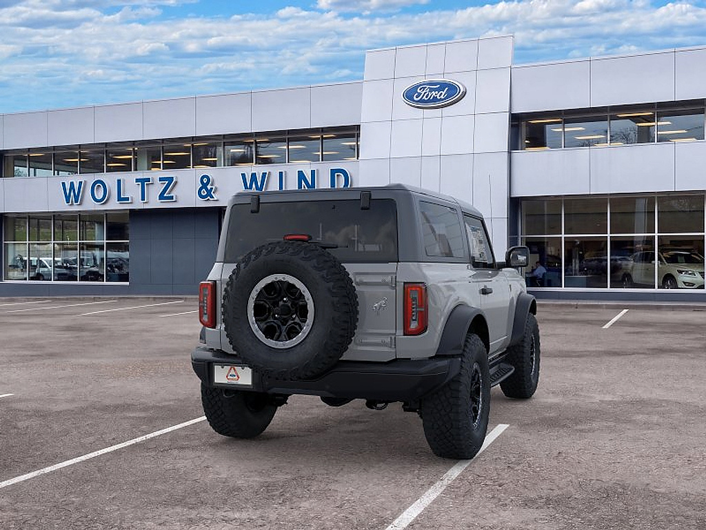 2026 Ford Bronco Badlands Avalanche Gray at Lake View Ford