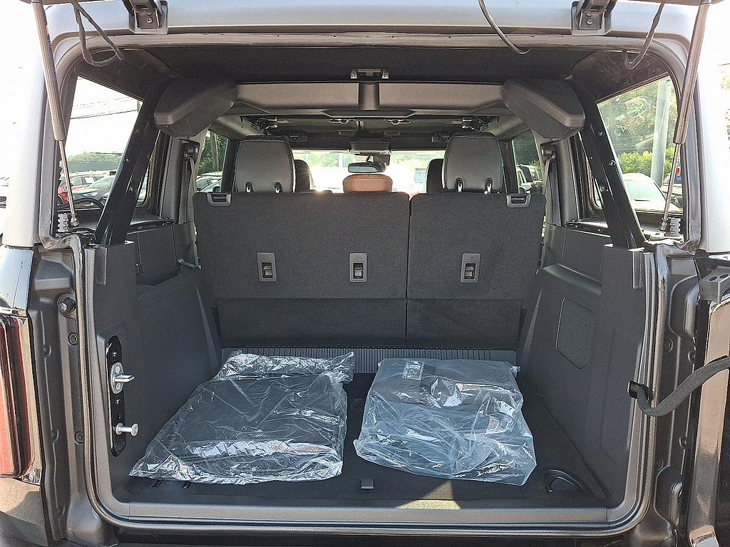 2023 Ford Bronco Outer Banks Advanced Shadow Black at Washington Ford