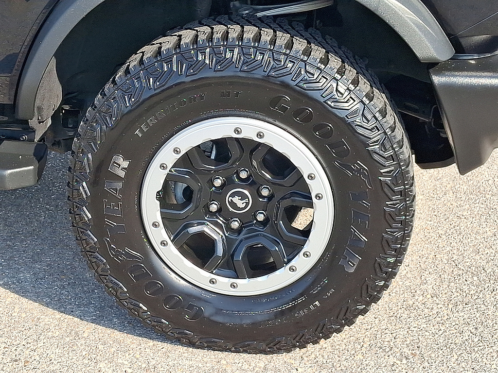 2023 Ford Bronco Outer Banks Advanced Shadow Black at Washington Ford