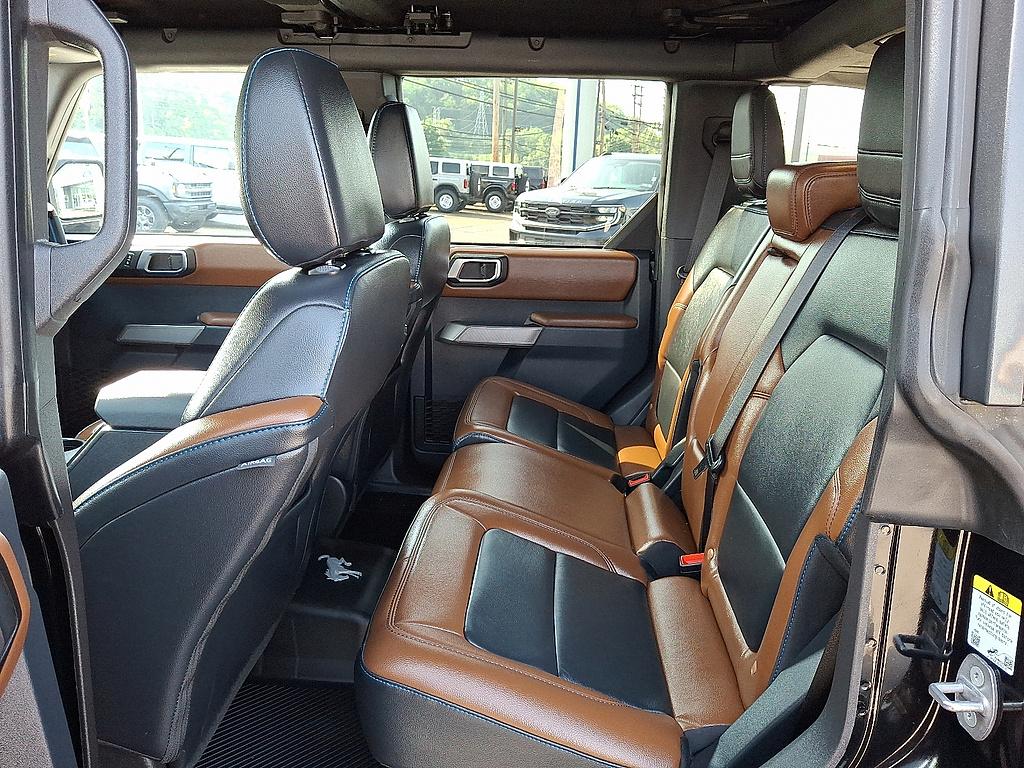 2023 Ford Bronco Outer Banks Advanced Shadow Black at Washington Ford
