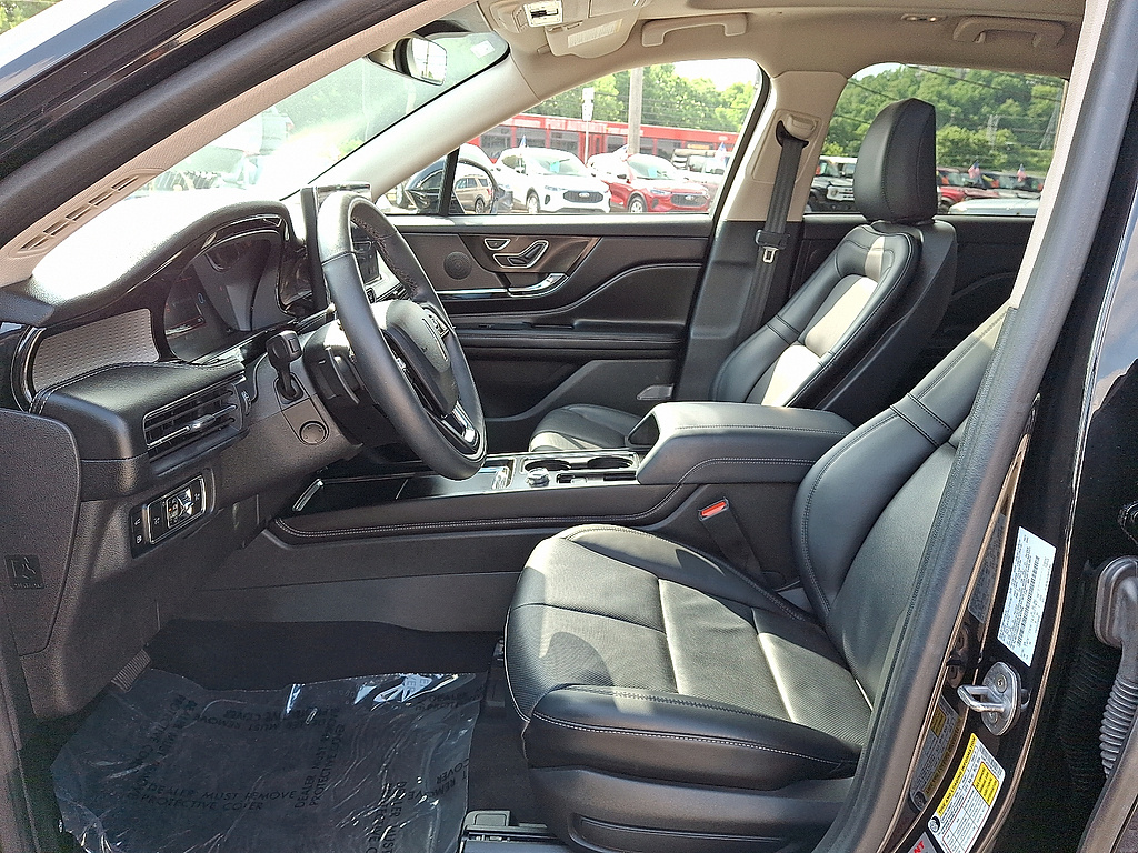 2024 Lincoln Corsair Grand Touring Infinite Black at Solomon Chevrolet