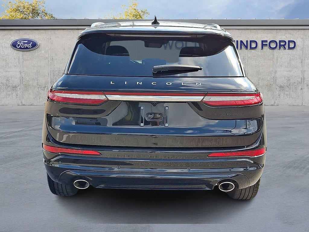 2024 Lincoln Corsair Grand Touring - 4