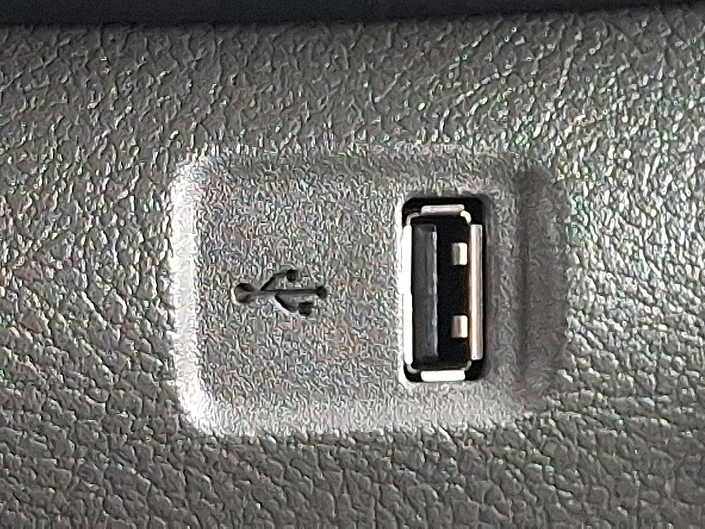 2024 Ford Transit Cargo Van photo 24 of 31