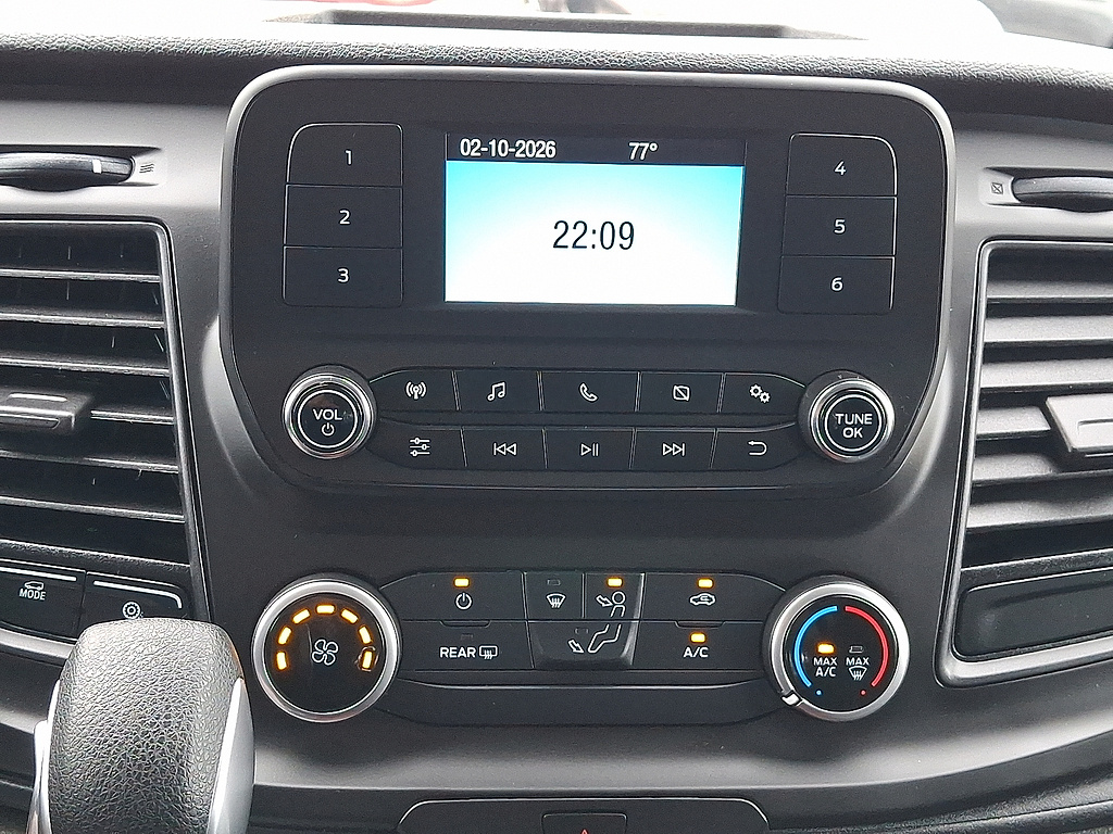 2024 Ford Transit Cargo Van photo 18 of 31