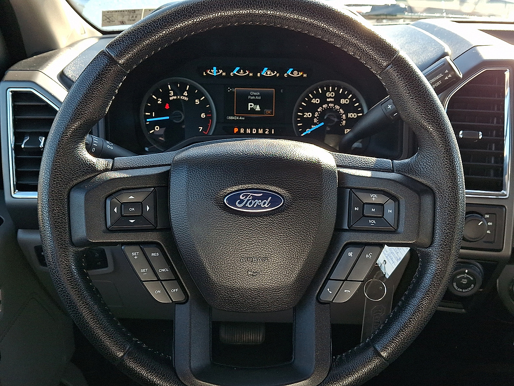 2016 Ford F-150 photo 18 of 31
