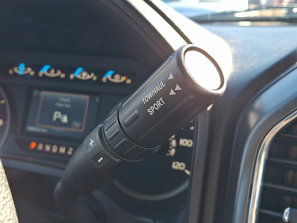2016 Ford F-150 photo 14 of 31