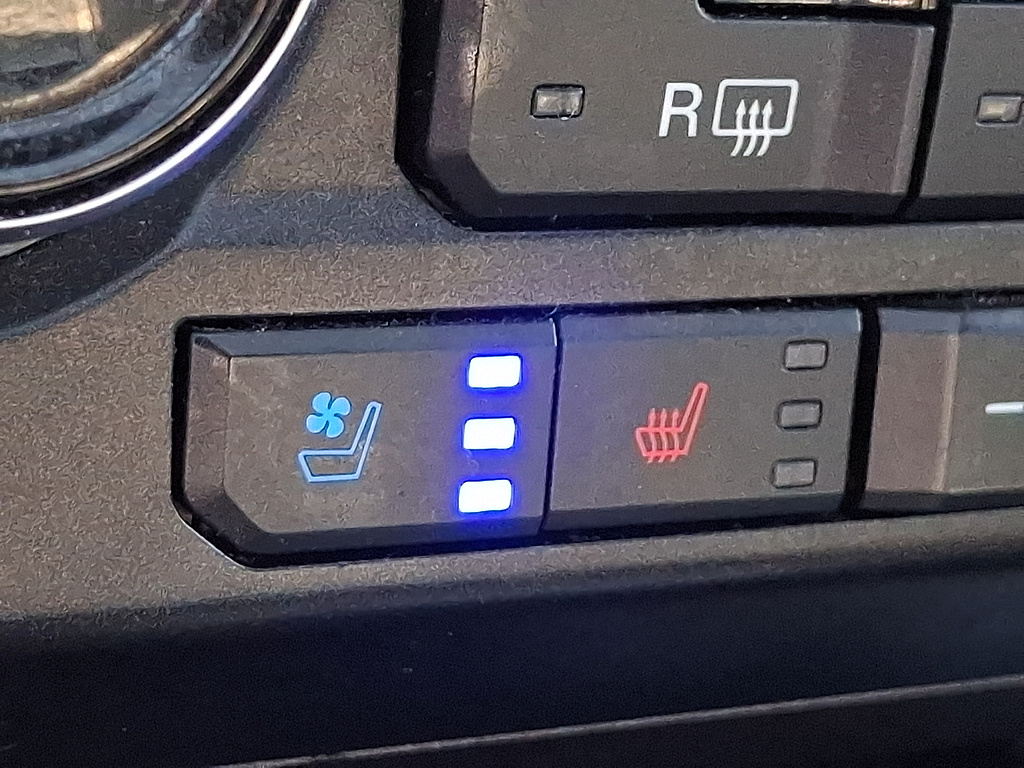 2021 Ford Super Duty F-250 SRW photo 24 of 32