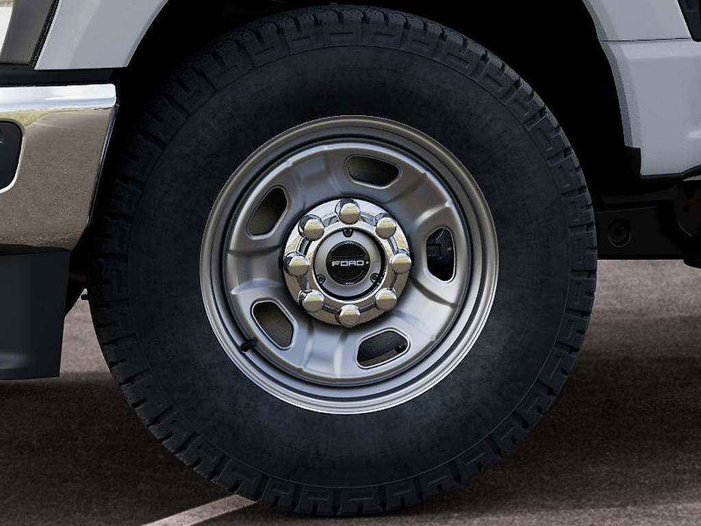 2027 Ford Super Duty F-350 SRW photo 19 of 22