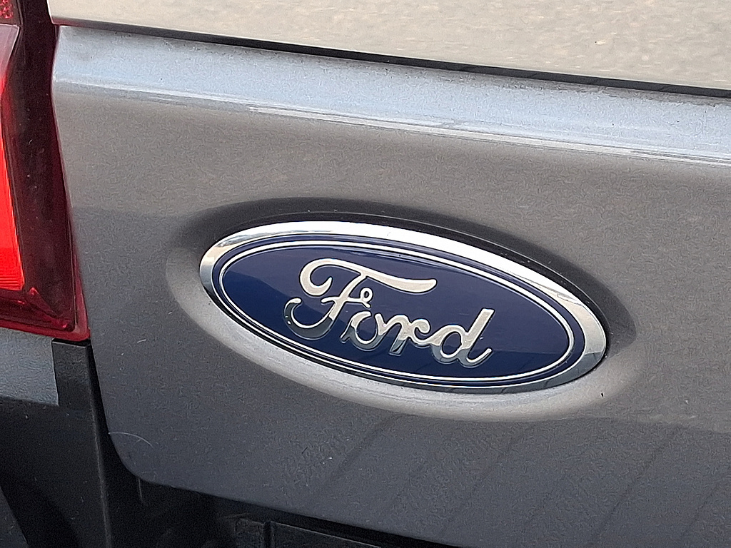 2024 Ford Super Duty F-350 DRW photo 30 of 32