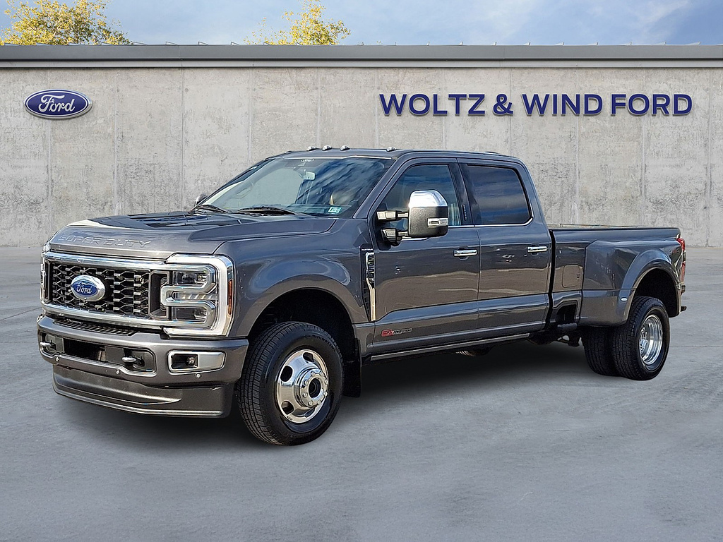 2024 Ford Super Duty F-350 DRW photo 3 of 32