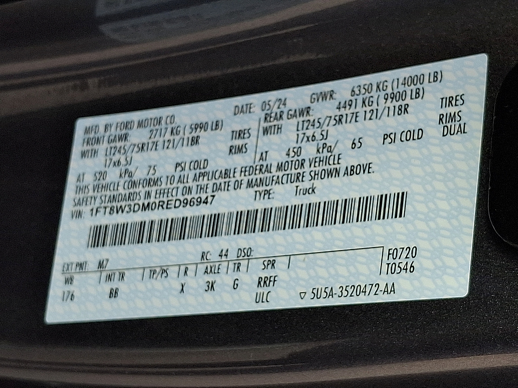 2024 Ford Super Duty F-350 DRW photo 27 of 32