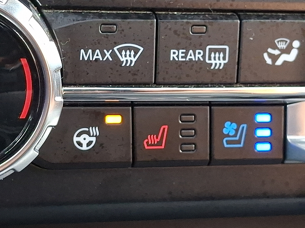 2024 Ford Super Duty F-350 DRW photo 24 of 32