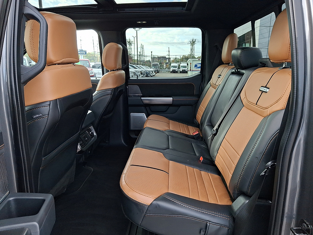 2024 Ford Super Duty F-350 DRW photo 10 of 32