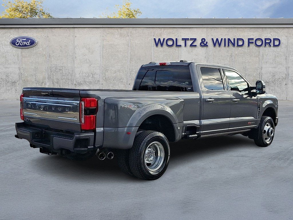 2024 Ford Super Duty F-350 DRW photo 6 of 32