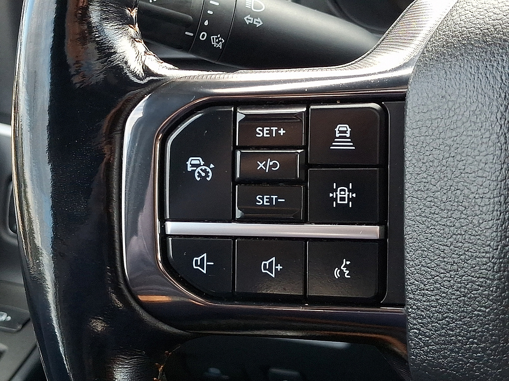 2024 Ford Super Duty F-350 DRW photo 22 of 32