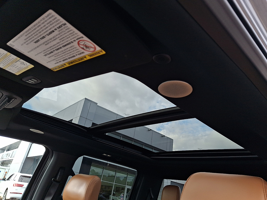2024 Ford Super Duty F-350 DRW photo 14 of 32