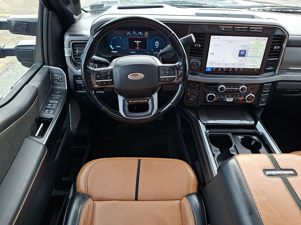 2024 Ford Super Duty F-350 DRW photo 11 of 32